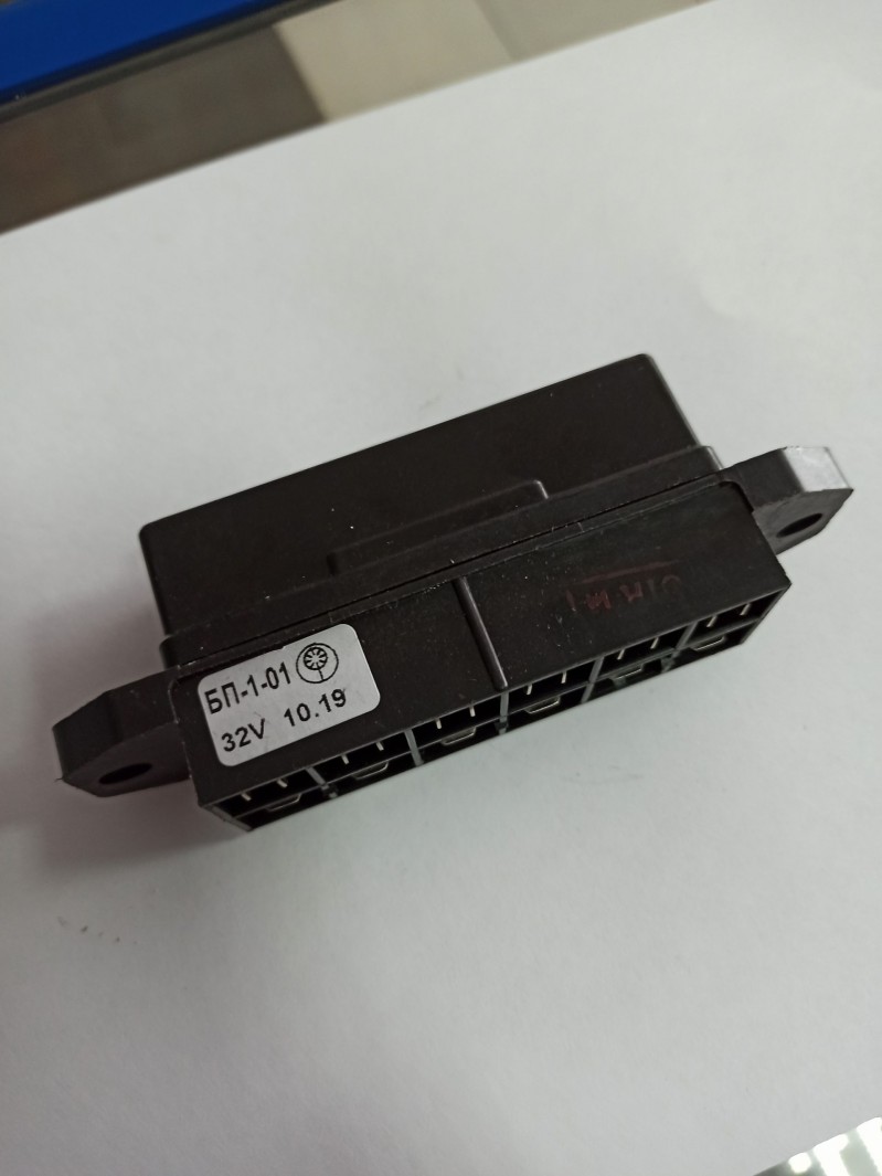 Блок предохранителей БП-1-01 3722.330 — 2