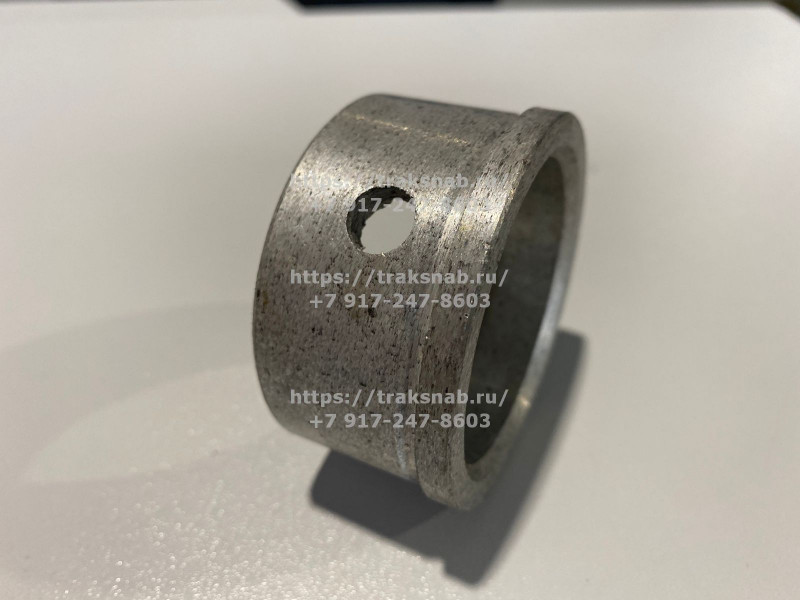 Втулка распредвала передняя — 4